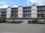 Main Photo: 402 5020 49 Street Street: Rocky Mountain House Apartment for sale : MLS®# A1222436