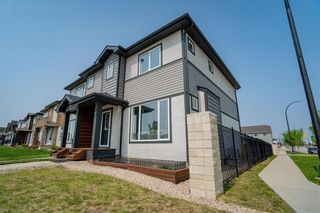 Photo 2: 2 Larry Vickar Drive West in Winnipeg: Devonshire Village Residential for sale (3K)  : MLS®# 202314052