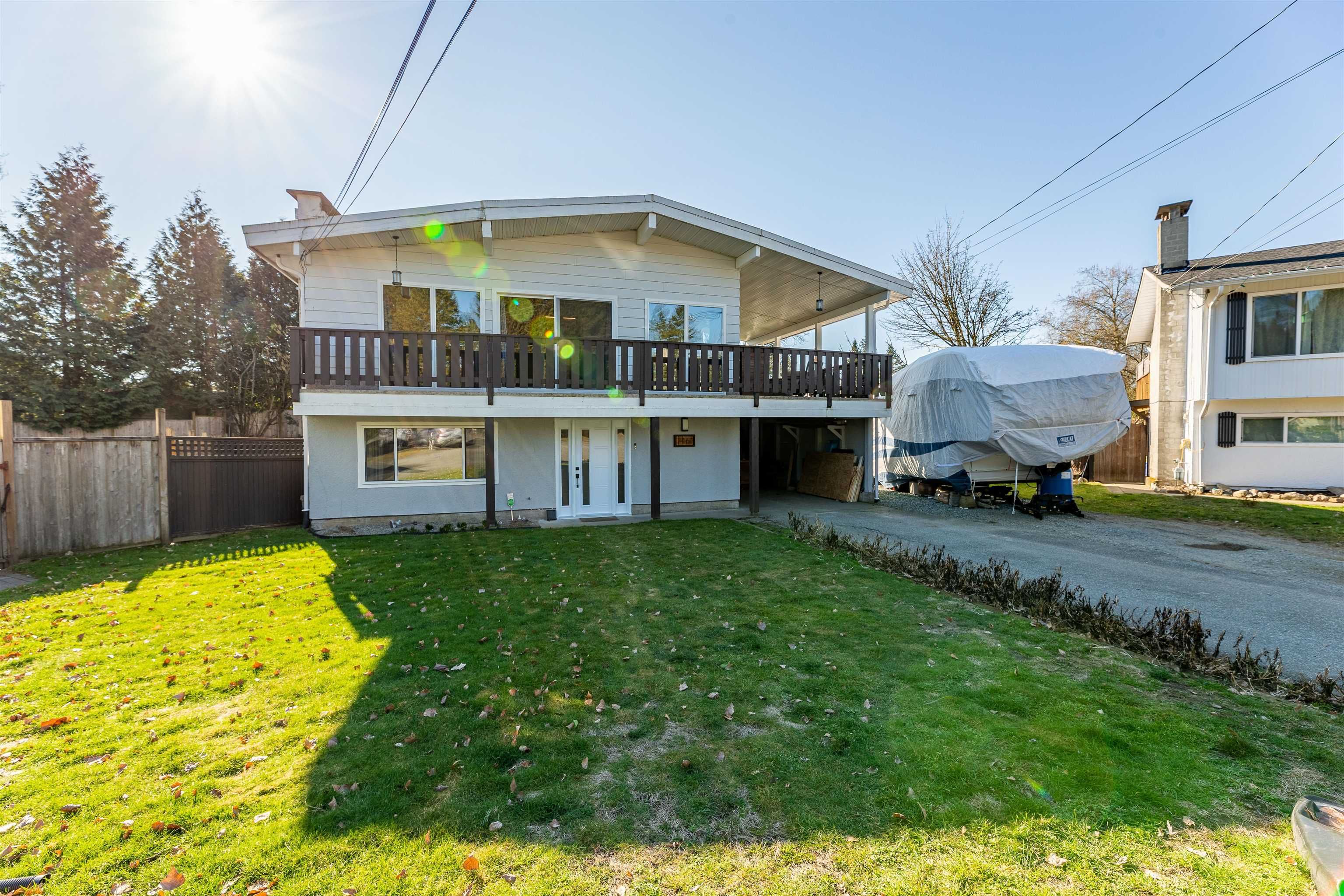 Main Photo: 7461 MARTIN Place in Mission: Mission BC House for sale : MLS®# R2694777