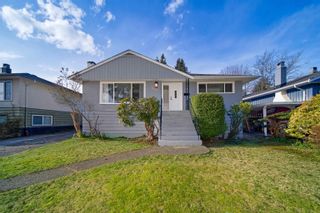 Main Photo: 860 WHITCHURCH Street in North Vancouver: Calverhall House for sale : MLS®# R2889553