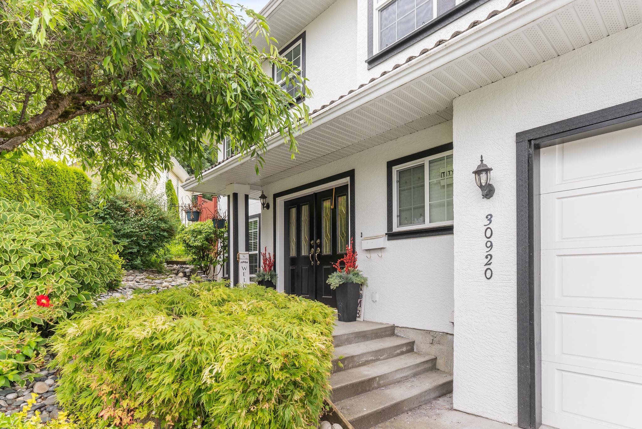 Main Photo: 30920 SANDPIPER Place in Abbotsford: Abbotsford West House for sale : MLS®# R2707459