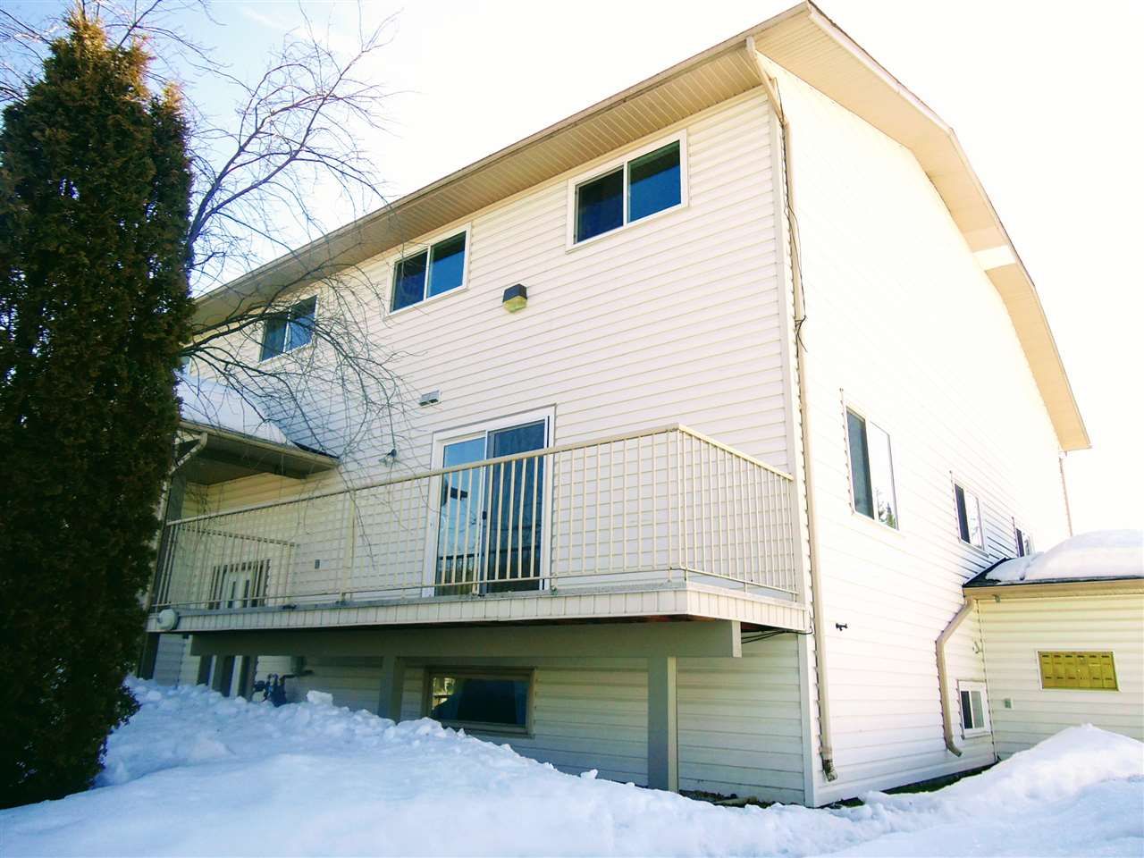 Main Photo: 130 4045 22ND Avenue in Prince George: Pinewood Townhouse for sale (PG City West (Zone 71))  : MLS®# R2352301