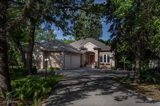 Photo 3: 645 St Anne's Road in Winnipeg: St Vital Residential for sale (2E)  : MLS®# 202012628