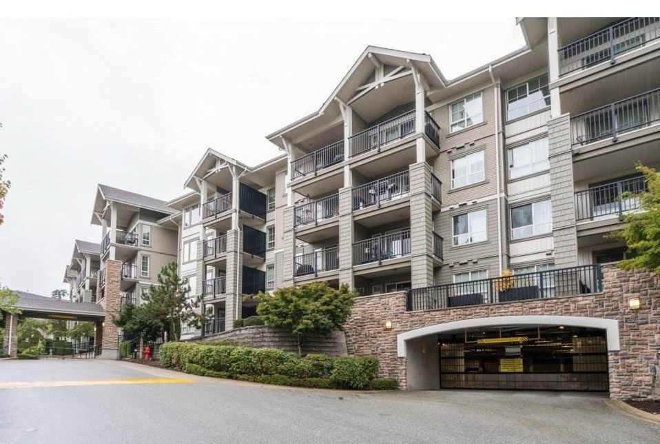 Main Photo: 302 9233 GOVERNMENT Street in Burnaby: Government Road Condo for sale in "SANDLEWOOD" (Burnaby North)  : MLS®# R2213134