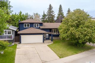 Photo 1: 419 Chitek Crescent in Saskatoon: Lawson Heights Residential for sale : MLS®# SK906017