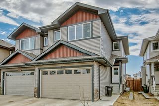 Photo 1: 2017 15 Avenue NW in Edmonton: Zone 30 House Half Duplex for sale : MLS®# E4342474