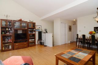 Photo 5: 26 220 E 4TH STREET in North Vancouver: Lower Lonsdale Townhouse for sale : MLS®# R2094449
