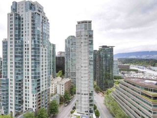 Photo 9: 1705 1211 MELVILLE Street in Vancouver: Coal Harbour Condo for sale in "THE RITZ" (Vancouver West)  : MLS®# R2173539