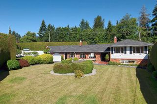 Photo 2: 695 BURLEY Drive in West Vancouver: Cedardale House for sale : MLS®# V973541