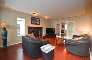 Photo 4: 26524 28A Avenue in Langley: Aldergrove Langley House for sale in "R-1B" : MLS®# R2398032