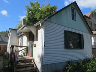 Photo 2:  in Winnipeg: Residential for sale (4C)  : MLS®# 202119801