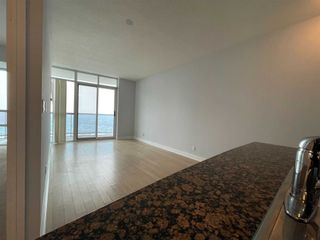 Photo 10: 2201 90 Absolute Avenue in Mississauga: City Centre Condo for lease : MLS®# W5480719