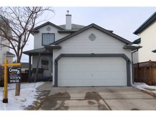 Photo 1: 37 APPLEMONT Place SE in CALGARY: Applewood Residential Detached Single Family for sale (Calgary)  : MLS®# C3598836