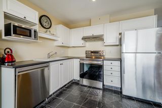 Photo 9: 704 412 TWELFTH Street in New Westminster: Uptown NW Condo for sale in "WILTSHIRE HEIGHTS" : MLS®# R2645208