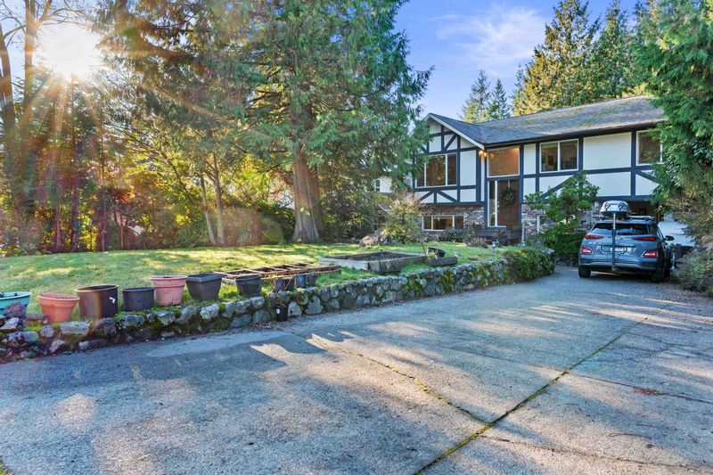 FEATURED LISTING: 40368 KINTYRE Drive Squamish
