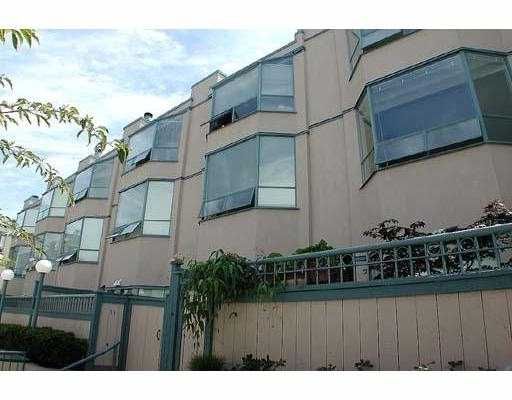 Main Photo: 11 939 W 7TH AV in Vancouver: Fairview VW Condo for sale in "MERIDIAN COURT" (Vancouver West)  : MLS®# V560324