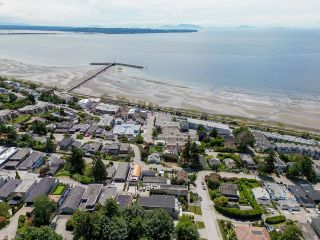 Photo 36: 1228 EVERALL Street: White Rock House for sale in "White Rock Hillside" (South Surrey White Rock)  : MLS®# R2746644