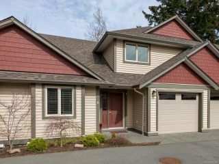 Photo 1: 6 1620 Piercy Ave in COURTENAY: CV Courtenay City Row/Townhouse for sale (Comox Valley)  : MLS®# 810581