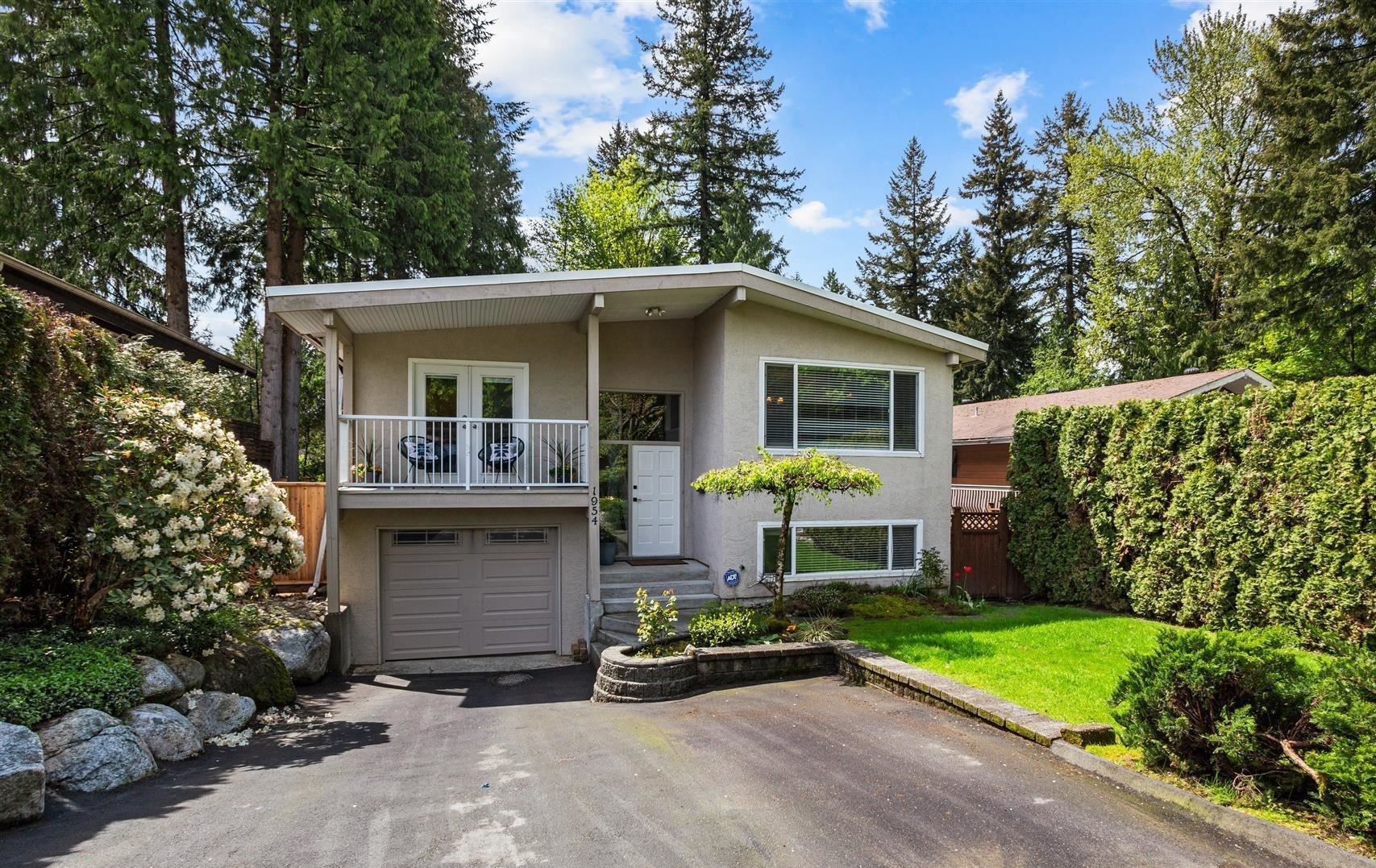 Main Photo: 1954 KING ALBERT Avenue in Coquitlam: Central Coquitlam House for sale in "Laurentian - Belaire & Mundy Park" : MLS®# R2690484