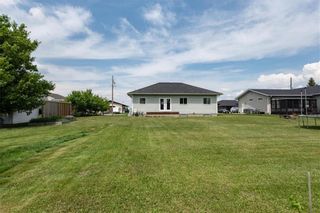Photo 15: 640 Cote Avenue in St Pierre-Jolys: R17 Residential for sale : MLS®# 202315220