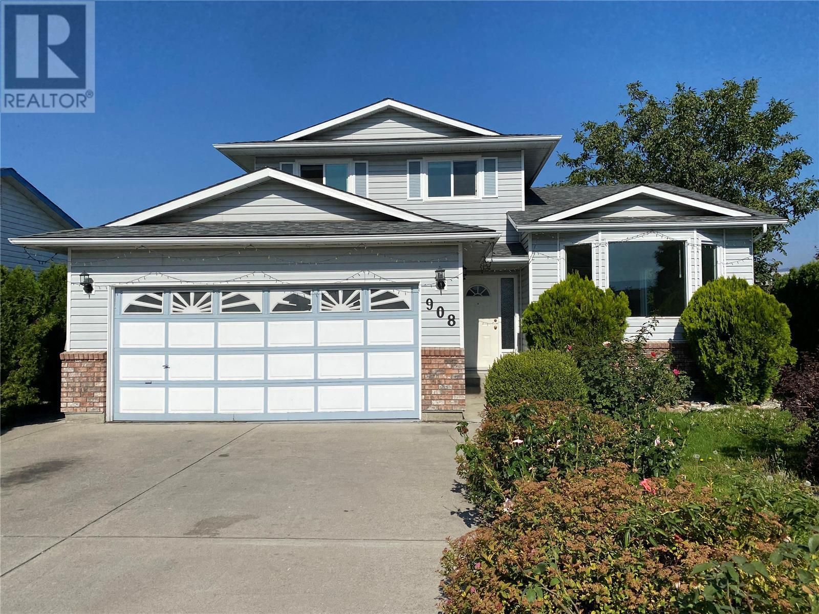 Main Photo: 908 Vickers Court, in Kelowna: House for sale : MLS®# 10283792