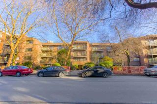 Photo 1: 402 1655 NELSON Street in Vancouver: West End VW Condo for sale in "HEMPSTEAD MANOR" (Vancouver West)  : MLS®# R2330394