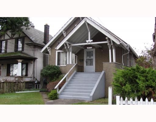 Main Photo: 1019 HAMILTON Street in New Westminster: Moody Park House for sale : MLS®# V797973