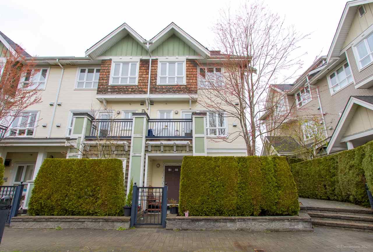 Main Photo: 3234 E 54TH Avenue in Vancouver: Champlain Heights Townhouse for sale in "CHAMPLAIN VILLAGE" (Vancouver East)  : MLS®# R2564180