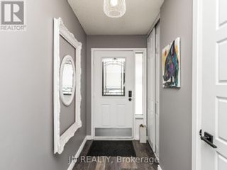 Photo 5: 20 GARDEN AVE in Brampton: House for sale : MLS®# W6049140