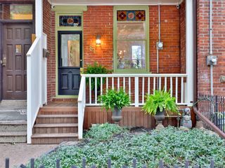 Photo 2: 87 Seaton St in Toronto: Cabbagetown Freehold for sale (Toronto C08)  : MLS®# C4885730