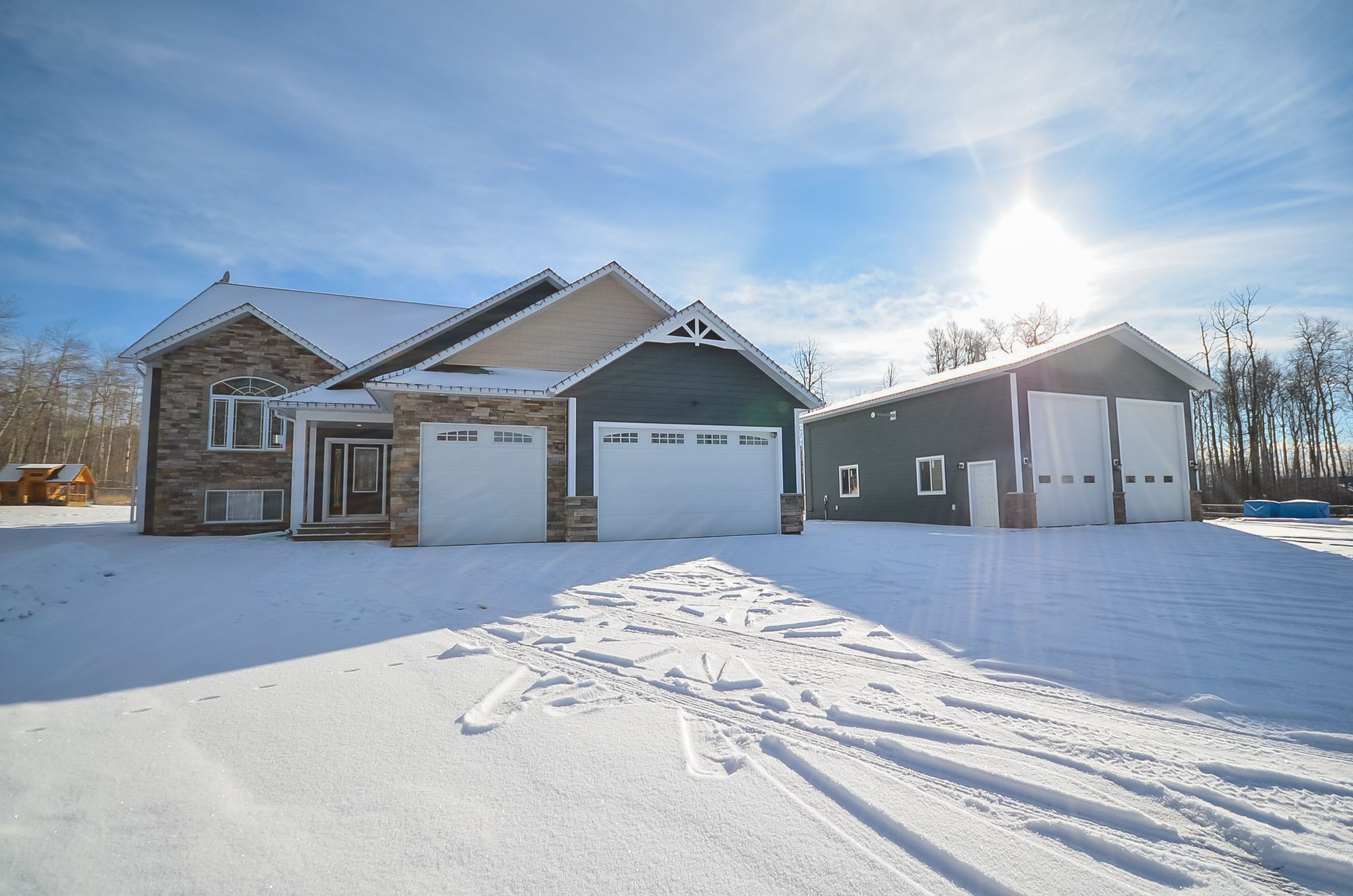 Main Photo: 9668 WILLOW Road in Fort St. John: Fort St. John - City SW House for sale : MLS®# R2658740