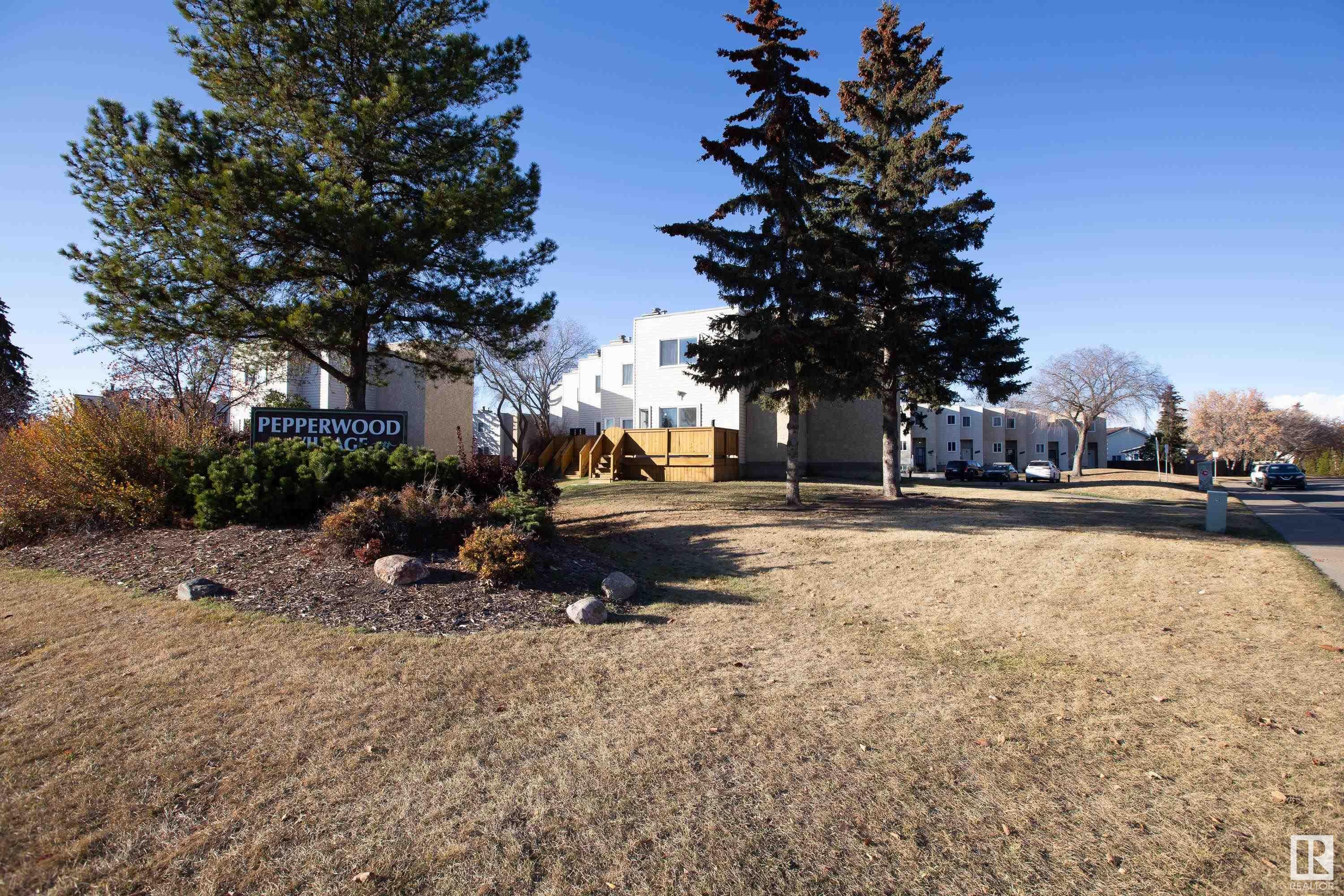 Main Photo: 7266 MILL WOODS Road S in Edmonton: Zone 29 Multi-Family Commercial for sale : MLS®# E4331811