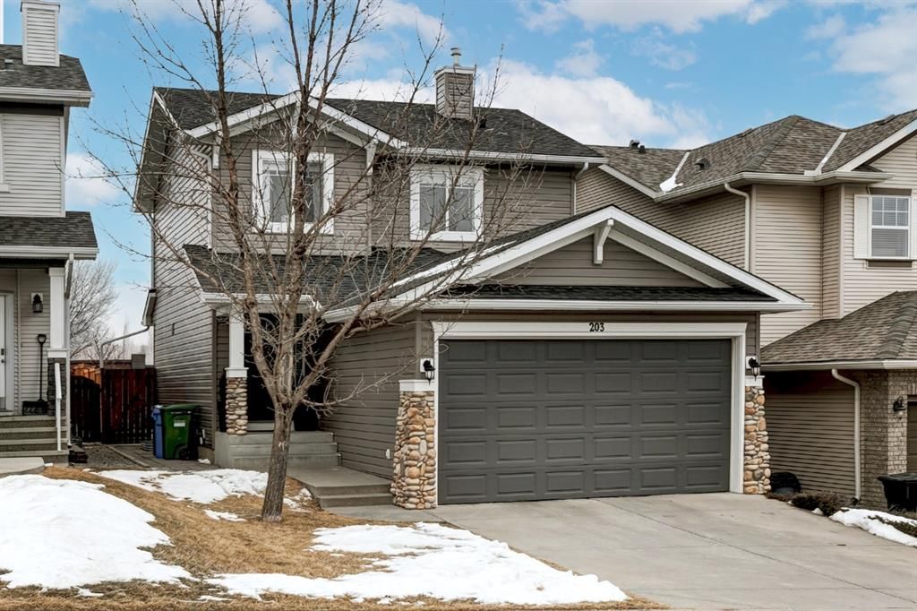 Main Photo: 203 Springborough Way SW in Calgary: Springbank Hill Detached for sale : MLS®# A1188556