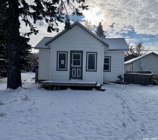 Photo 1: 104 Railway Street in Paradise Hill: Residential for sale : MLS®# SK916337