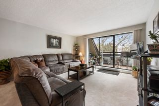 Photo 4: 410 1210 PACIFIC Street in Coquitlam: North Coquitlam Condo for sale in "GLENVIEW MANOR" : MLS®# R2771194