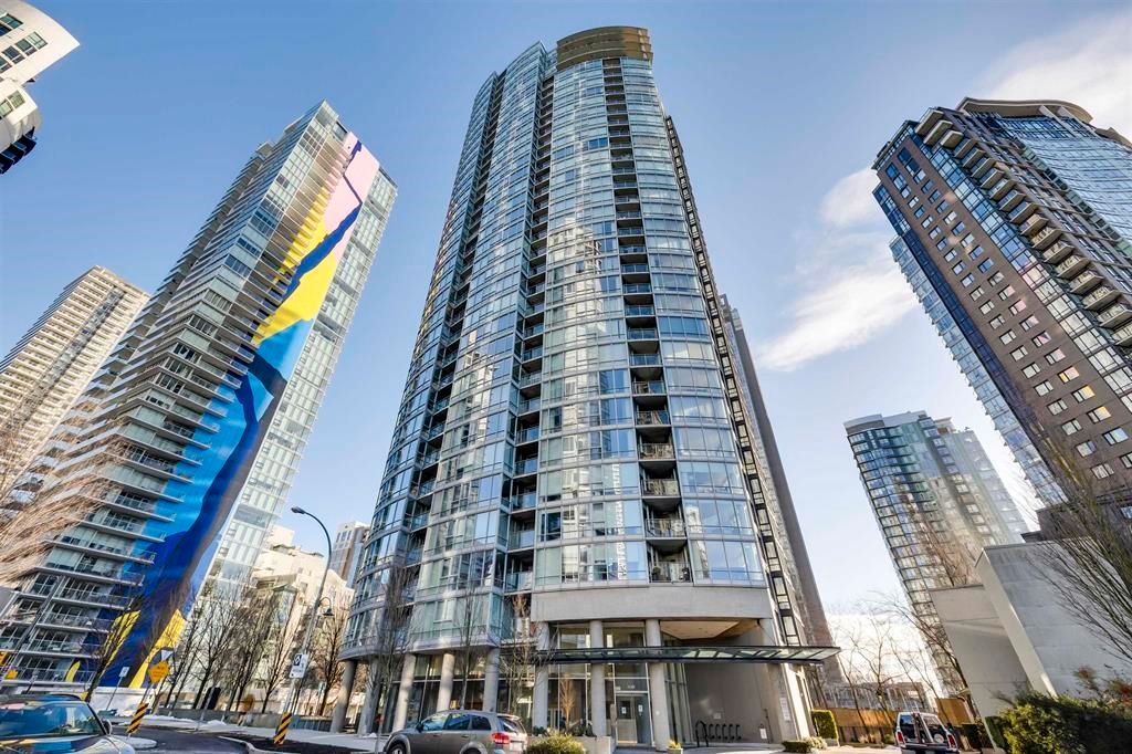 Main Photo: 2801 1438 RICHARDS Street in Vancouver: Yaletown Condo for sale in "AZURA I" (Vancouver West)  : MLS®# R2667307