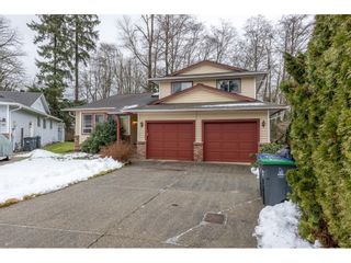 Photo 2: 14638 87A Avenue in Surrey: Bear Creek Green Timbers House for sale : MLS®# R2642400