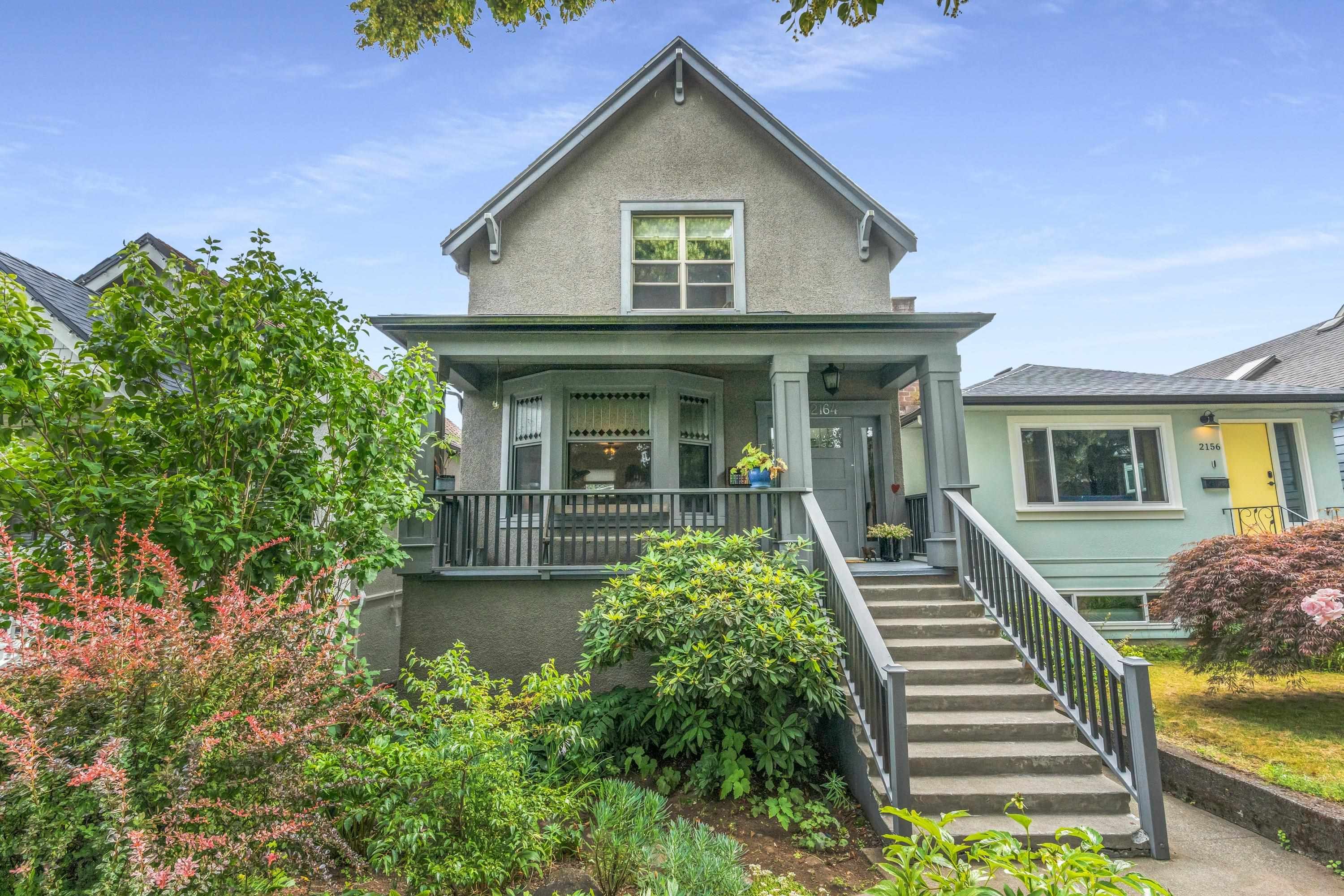 Main Photo: 2164 E 4TH Avenue in Vancouver: Grandview Woodland House for sale (Vancouver East)  : MLS®# R2711078