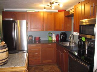 Photo 3: 23353 CALVIN Crescent in Maple Ridge: Silver Valley Manufactured Home for sale in "GARIBALDI VILLAGE" : MLS®# R2320406