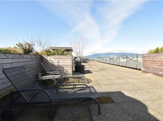 Photo 18: 408 1445 MARPOLE Avenue in Vancouver: Fairview VW Condo for sale in "HYCROFT TOWERS" (Vancouver West)  : MLS®# R2047974