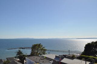 Photo 9:  in White Rock: Home for sale : MLS®# R2166390