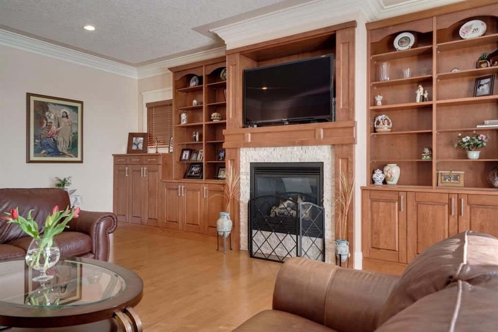 Photo 26: Photos: 225 SPRINGBLUFF Boulevard SW in Calgary: Springbank Hill Detached for sale : MLS®# A1068252