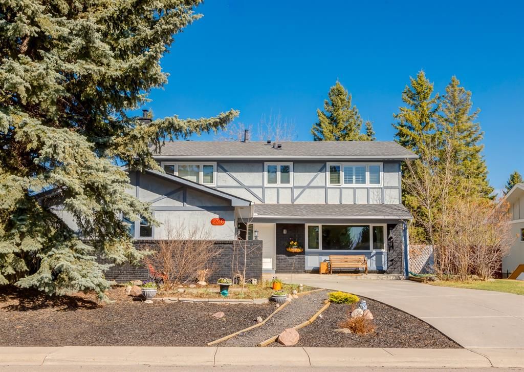 Main Photo: 2316 Palisade Drive SW in Calgary: Palliser Detached for sale : MLS®# A1102283