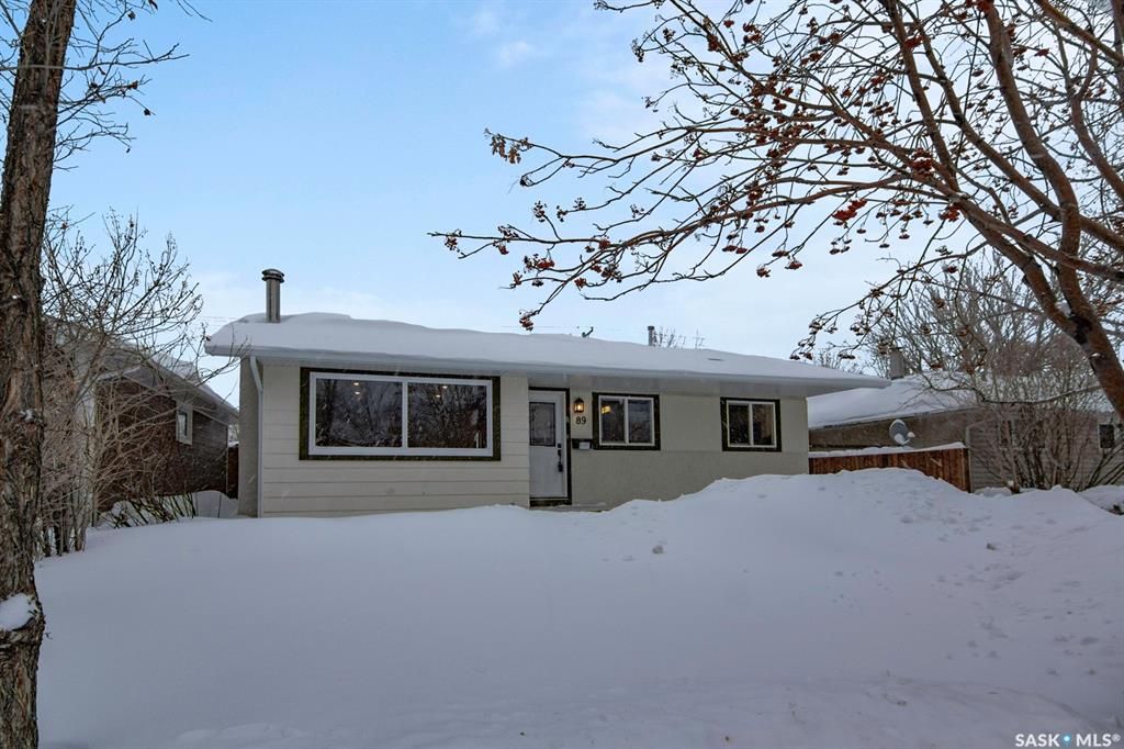 Main Photo: 89 RUPERT Drive in Saskatoon: Richmond Heights Residential for sale : MLS®# SK917408