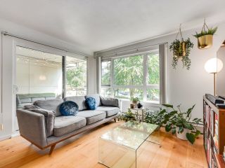 Photo 3: 311 621 E 6TH Avenue in Vancouver: Mount Pleasant VE Condo for sale in "Fairmont Place" (Vancouver East)  : MLS®# R2700144
