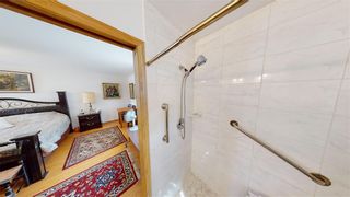 Photo 37: 14 High Point Drive in Winnipeg: House for sale : MLS®# 202319873