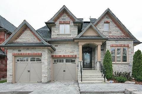 Main Photo: 111A Naughton Drive in Richmond Hill: Westbrook House (Bungaloft) for sale : MLS®# N2892654