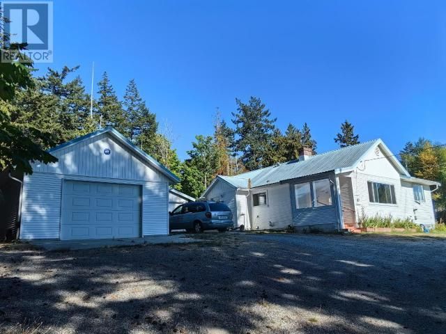 Main Photo: 3376 MARINE AVE in Powell River: House for sale : MLS®# 17523