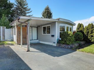 Photo 1: 27 124 Cooper Rd in View Royal: VR Glentana Manufactured Home for sale : MLS®# 959390