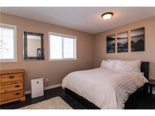 Photo 10: 143 MT DOUGLAS Manor SE in CALGARY: McKenzie Lake Townhouse for sale (Calgary)  : MLS®# C3597581
